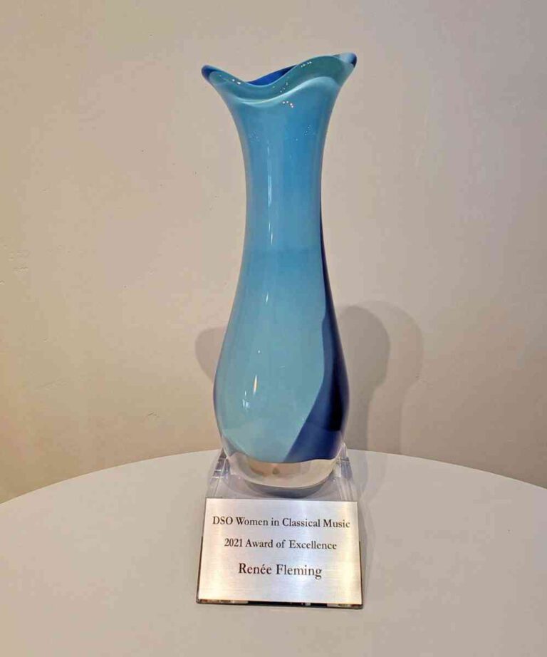 Dallas Glass Art Custom Award Vase