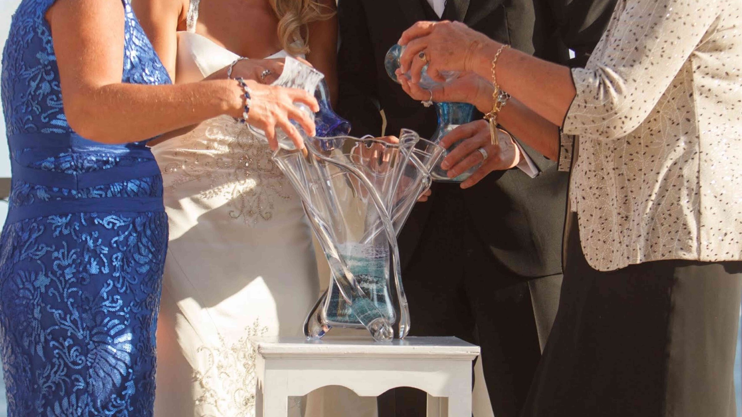 Dallas Glass Art Wedding Pour Vase